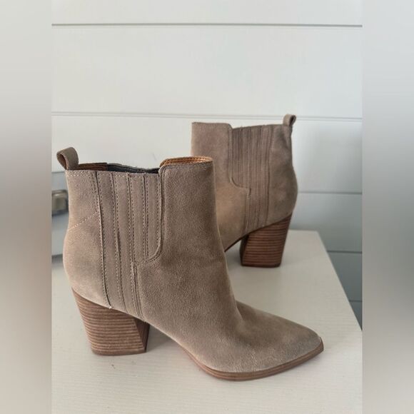 Marc Fisher Oshay Ankle Boots - Picture 2 of 13